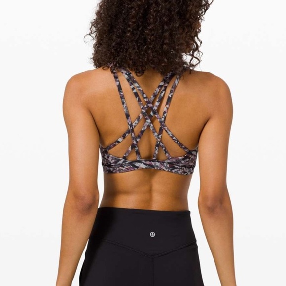 Lululemon Free To Be Serene Bra Sz 4 - Picture 2 of 8